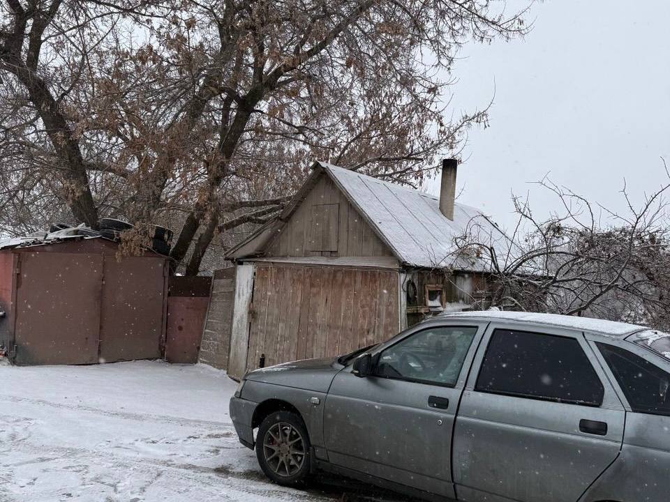 Саратовца заставили освободить земельный участок от сарая и гаража